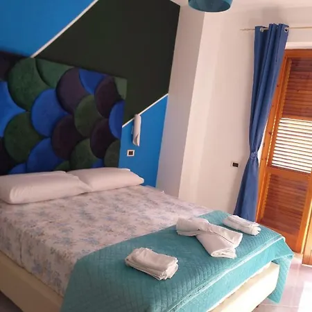 Dimora Antica Bed & Breakfast *